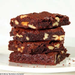 Cocoa Walnut Brownie