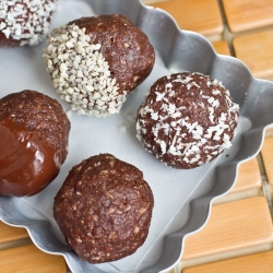 No Bake Chocolate Macaroons