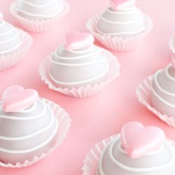 Valentine Cake Bites