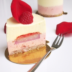 Ispahan Mini Cake