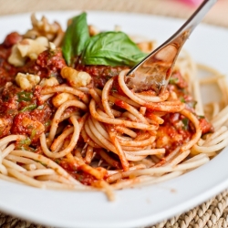 Tomato Walnut Basil Pasta