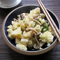 Cauliflower and Shimeji Mushrooms