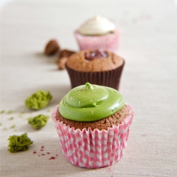 Red Velvet Cupcake & Matcha Cream