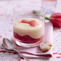 Rhubarb and Custard Pots