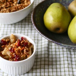 Pear Granola Breakfast Crisp