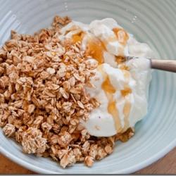 Yogurt & Granola Breakfast