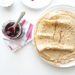 Wholemeal Crepes with Summer Jam