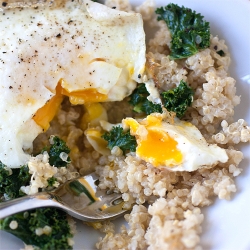 A New Breakfast – Egg Over Quinoa