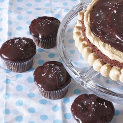 Peanut Butter Chocolate Cupcakes