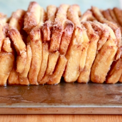 Cinnamon Sugar Pull-Apart Bread