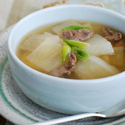 Korean Radish Soup (Mu Guk)