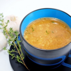 Garlic Soup with Thyme