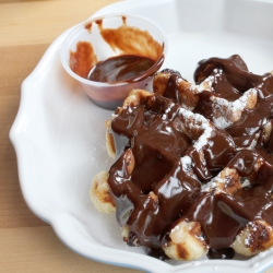 Saus – Nutella Waffle