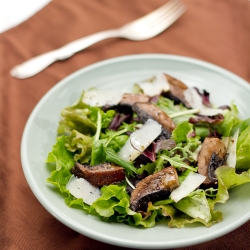 Green Salad with Roasted Portabello