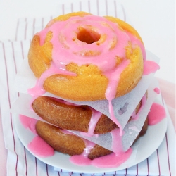 Raspberry and Cream Cheese Cupcakes