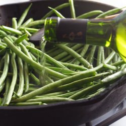 Garlicky String Beans