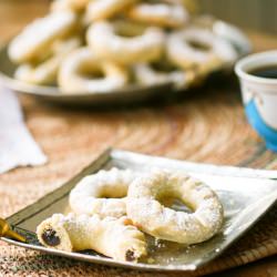 Crown Cookies (ka’ak bel ajweh)