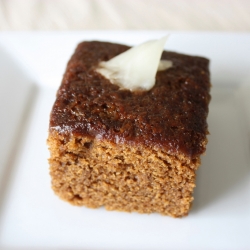 Classic Gingerbread Cake