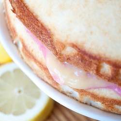 White Cake w. Rhubarb-Lemon Filling