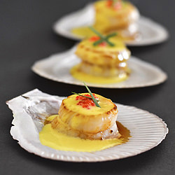 Scallops in Saffron Cream