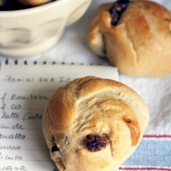 Sultana and Nuts Bread