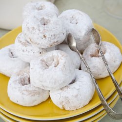 Powdered Doughnuts? Yes, Please!