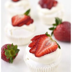 Strawberries and Tiny Pavlovas