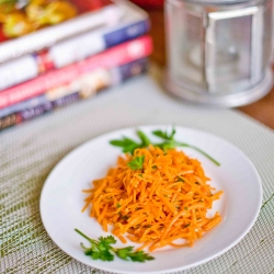 Moroccan Raw Carrot Salad (Vegan)