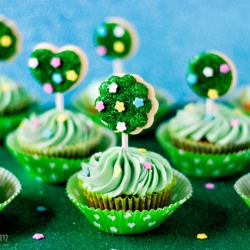 Spring Topiary Cupcakes