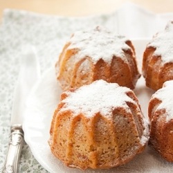 Apple Muffins with Dried Apricots