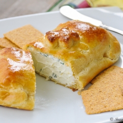 Baked Cheese in Pastry