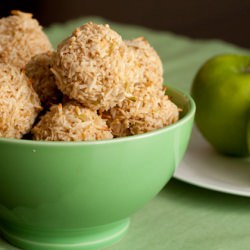 Candy Apple Macaroons