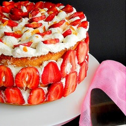 Cake with Strawberries