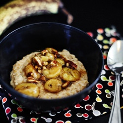 Banana Pecan Caramel Oatmeal