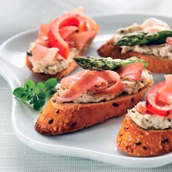 Crostini Aperitivo with Pesto