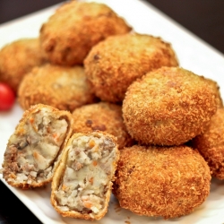 Japanese Potato & Meat Croquette