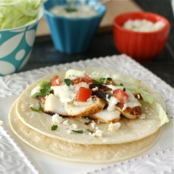 Fish Tacos with Creamy Sauce