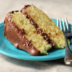 Yellow Cake & Choc Malt Frosting