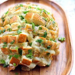 Bloomin’ Onion Bread