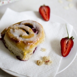 Strawberry Buns