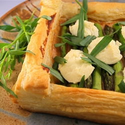 Asparagus and Ricotta Tart