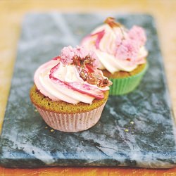 Matcha & Sakura Cupcakes