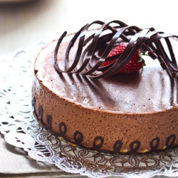 Delicious Chocolate Crème Cake