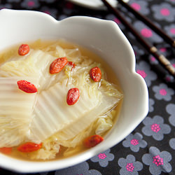 Easy Chinese Cabbage Soup