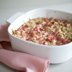 Rhubarb Baked Oatmeal