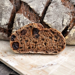 Dark Rye Bread with Raisins