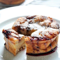 Bread Pudding Crowberry Syrup