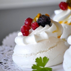 Mini Pavlova