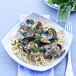 Clams w/ Leeks & Garlic Chives