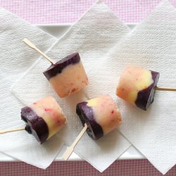 Strawberry Blueberry Pudding Pops